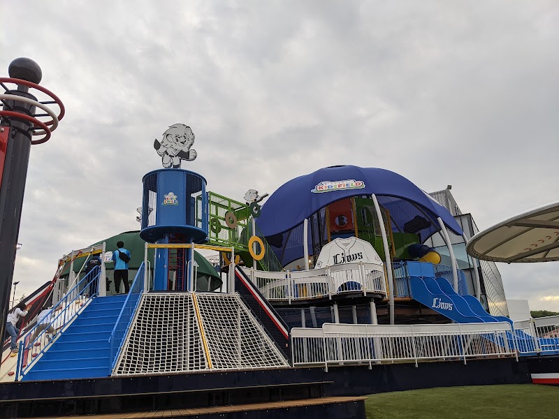 メットライフドーム 西武ドーム 埼玉県所沢市上山口 野球場 グルコミ