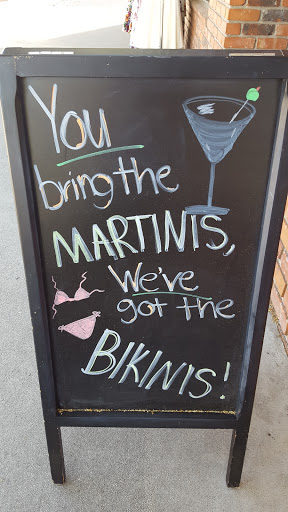 Donut Shop «Donut Hut», reviews and photos, 2025 W Magnolia Blvd, Burbank, CA 91506, USA