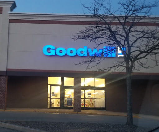 Goodwill Industries, 1733 Pearl Rd #101, Brunswick, OH 44212, USA, 