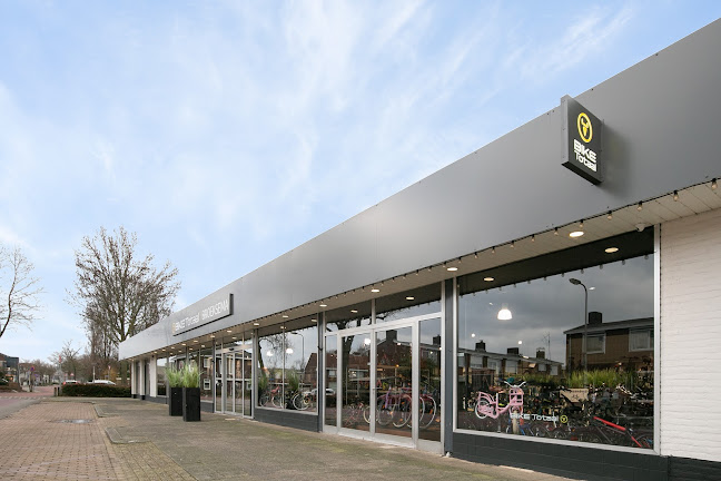https://www.biketotaal.nl/fietsenwinkel/bike-totaal-broeksema?utm_source=Google_Mijn_Bedrijf&utm_medium=organic&utm_id=Google_Mijn_Bedrijf