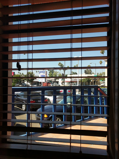 Used Car Dealer «United Auto Group», reviews and photos, 2151 E Colorado Blvd, Pasadena, CA 91107, USA