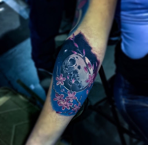 Tattoo Shop «Ink Ur Skin Tattoo Studio», reviews and photos, 22153 S Dixie Hwy, Miami, FL 33170, USA