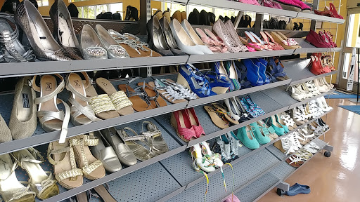 Thrift Store «Goodwill Port St. Lucie/Gatlin Store & Donation Center», reviews and photos