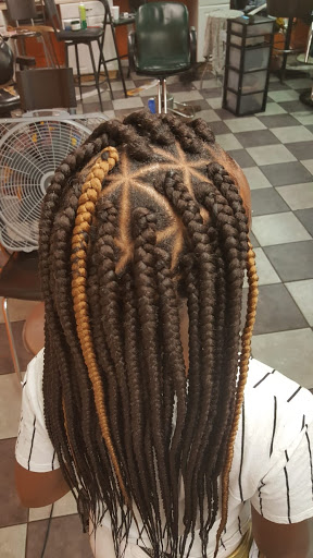 Hair Salon «Princess AICHA AFRICAN HAIR BRAIDING SALON», reviews and photos, 1000 W Olney Ave, Philadelphia, PA 19141, USA