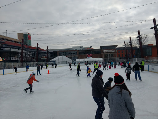Tourist Attraction «Frozemont Ice Skating», reviews and photos, 5501 Park Pl, Rosemont, IL 60018, USA