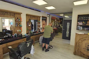 Friseur De Luxe barbershop image