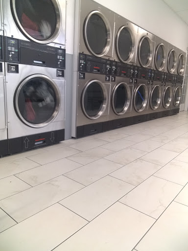 Laundromat «Elk Grove Launderland», reviews and photos, 8767 Elk Grove Blvd, Elk Grove, CA 95624, USA