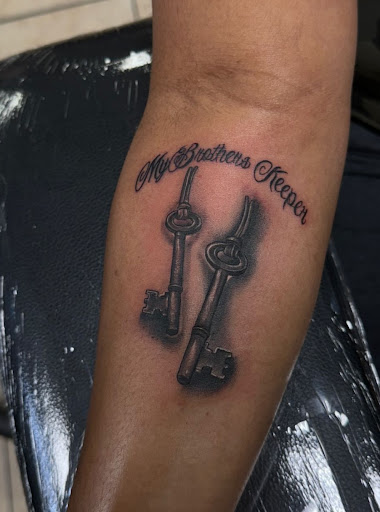 Explore family silhouette tattoo ideas, creative tattoo ideas in Houston, available at 333 Tattoo Studio HTX