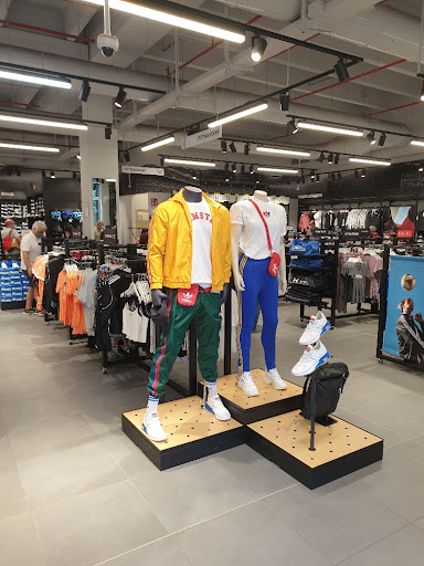 adidas Outlet Store Settimo Torinese