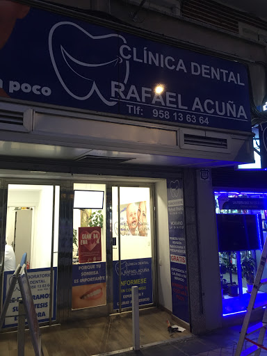 Clínica Dental Rafael Acuña en Granada, Granada