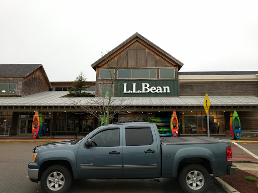 Clothing Store «L.L. Bean», reviews and photos, 280 School St, Mansfield, MA 02048, USA