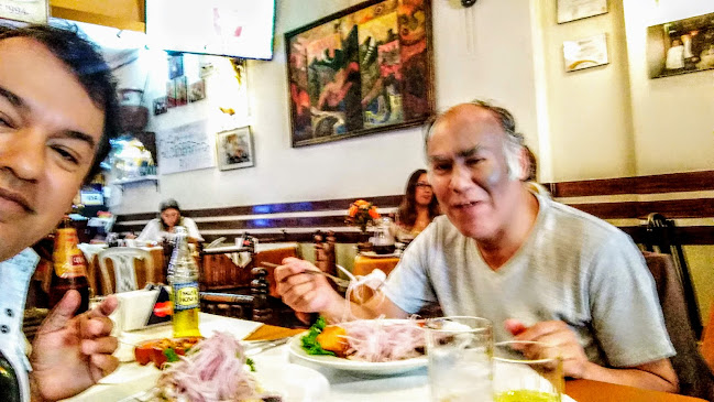 Teléfono de La Plaza de Surco