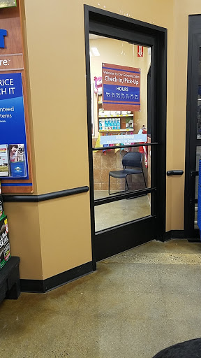 Pet Supply Store «PetSmart», reviews and photos, 533 S Broad St, Meriden, CT 06450, USA