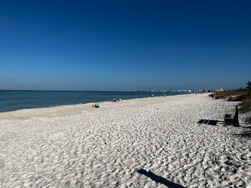 Public Beach «Pass-A-Grille Beach», reviews and photos, 113 11th Ave, Pass-A-Grille Historic District, FL 33706, USA