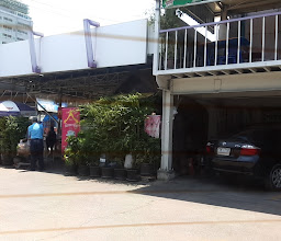 Sang Thong Department Store Rayong photo
