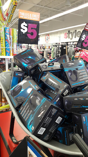 Variety Store «Five Below», reviews and photos, 1130 Stafford Market Pl, Stafford, VA 22556, USA