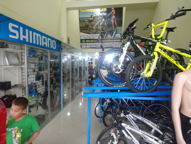 CHIVEROS Bikers Store