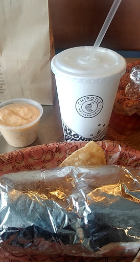 Mexican Restaurant «Chipotle Mexican Grill», reviews and photos, 4751 S Broadway Ave, Tyler, TX 75703, USA