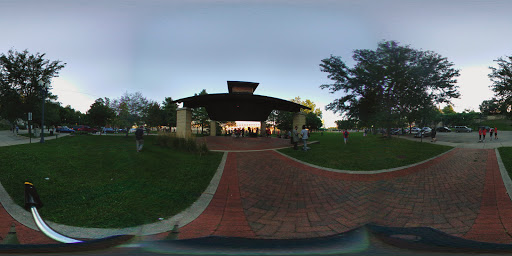 Park «Billie Limacher Bicentennial Park», reviews and photos, 201 W Jefferson St, Joliet, IL 60432, USA
