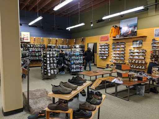 Camping Store «REI», reviews and photos, 3509 Carlin Springs Rd, Falls Church, VA 22041, USA