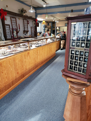 Jeweler «Limited Unlimited Jewelers», reviews and photos, 8 S Moger Ave # A, Mt Kisco, NY 10549, USA