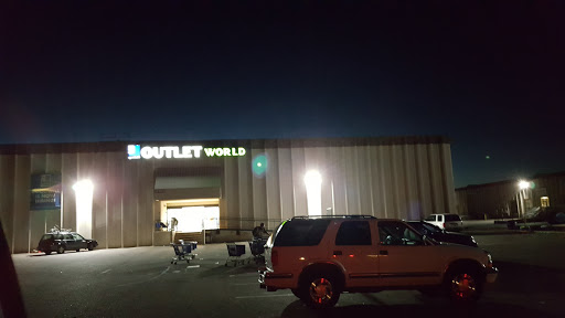 Thrift Store «Goodwill Outlet World», reviews and photos, 3155 S Platte River Dr, Englewood, CO 80110, USA