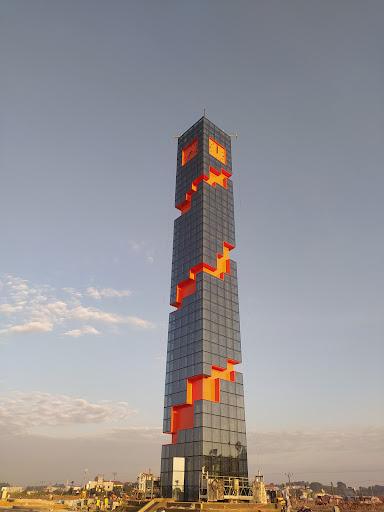 Tháp đồng hồ Rùa Vàng City