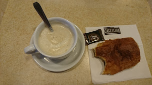 Photo n°17 de Carrefour Cafétéria à Saint-Maximin ()