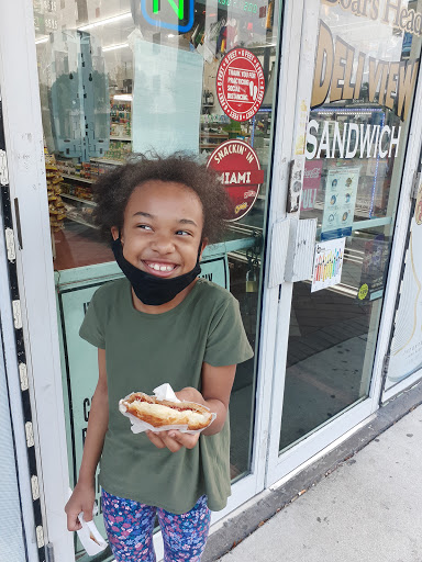 Convenience Store «Deli View», reviews and photos, 25 NW 9th St, Miami, FL 33136, USA