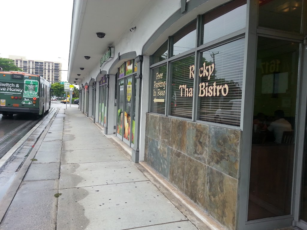 Ricky Thai Bistro 33181