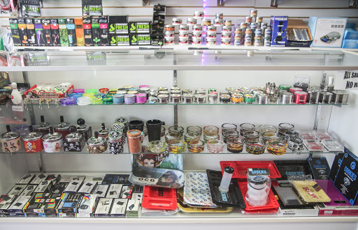 Tobacco Shop «Smoke N stuff», reviews and photos, 7246 Franklin Blvd, Sacramento, CA 95823, USA