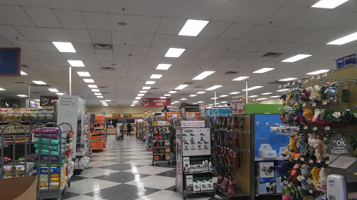 Pet Supply Store «Petco Animal Supplies», reviews and photos, 450 N Rte 17, Paramus, NJ 07652, USA