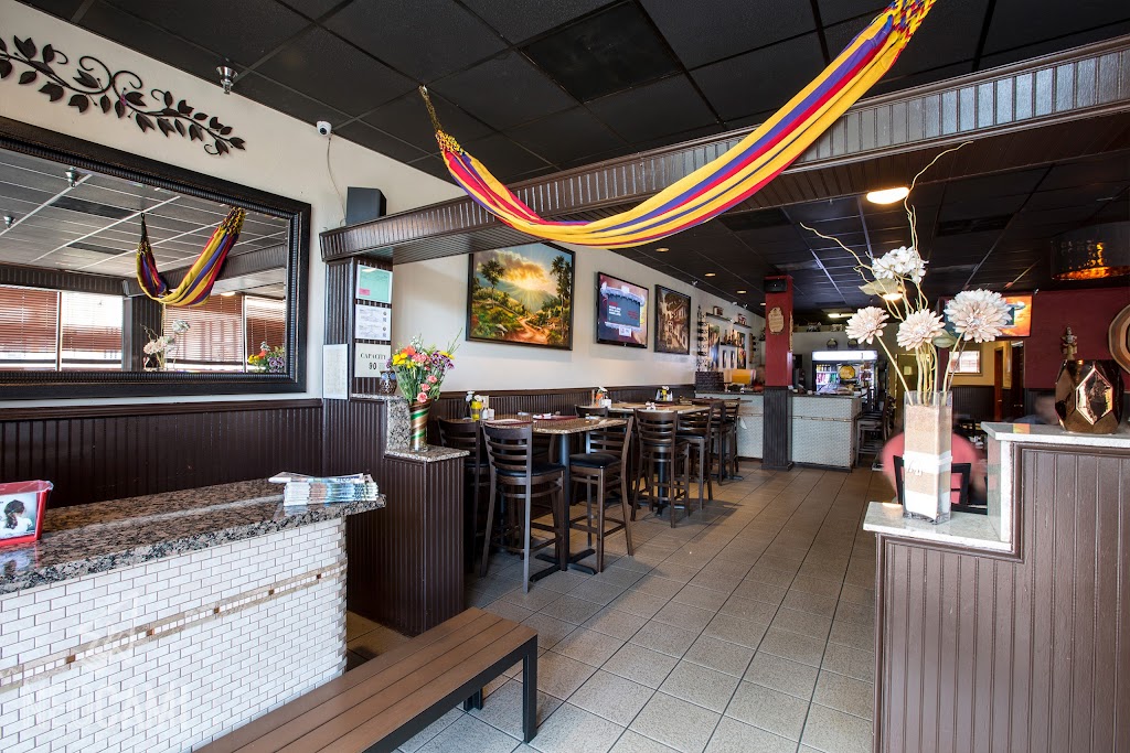 Los Frijolitos Colombian Restaurant 33024