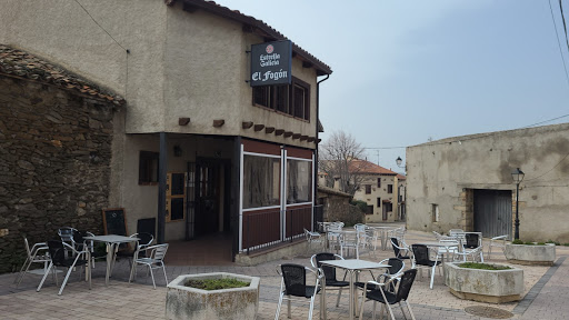 Bar Restaurante El Fogón de la Sierra. en Horcajo de la Sierra