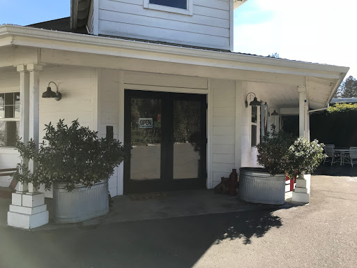 Healdsburg Veterinary Hospital image