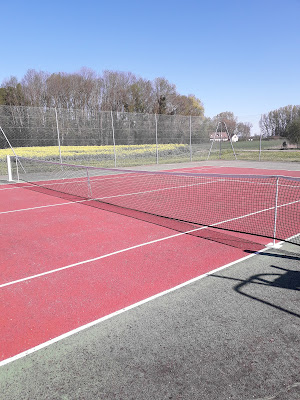 ETROUSSAT (TENNIS CLUB) à Étroussat