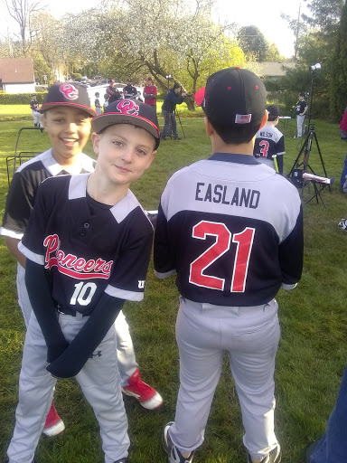 Dog Park «Chapin Park», reviews and photos, 338 Warner Parrott Rd, Oregon City, OR 97045, USA