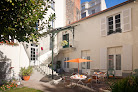Hôtel de Naples: Location chambres demi-pension soirée étape séjour de charme groupe parking privé accueil motard cycliste proche gare centre-ville VICHY ALLIER 03 Vichy