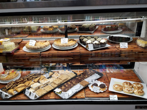 Grocery Store «Harvest Fresh Grocery & Deli», reviews and photos, 251 NE 3rd St, McMinnville, OR 97128, USA