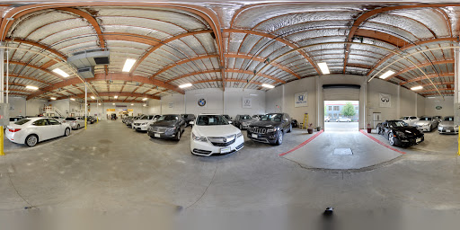 Used Car Dealer «Luxury Motors Online», reviews and photos, 1020 SE Market St, Portland, OR 97214, USA