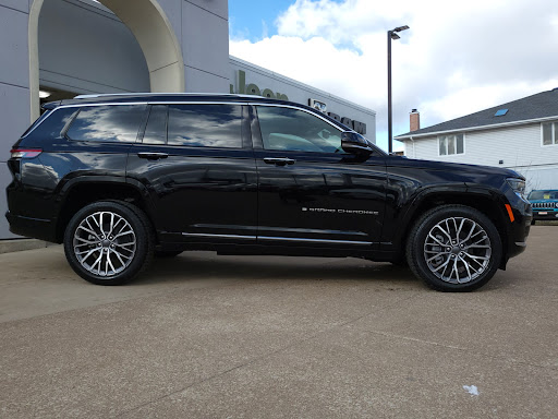 Car Dealer «Kasper Chrysler Dodge Jeep», reviews and photos, 2206 Cleveland Rd W, Sandusky, OH 44870, USA