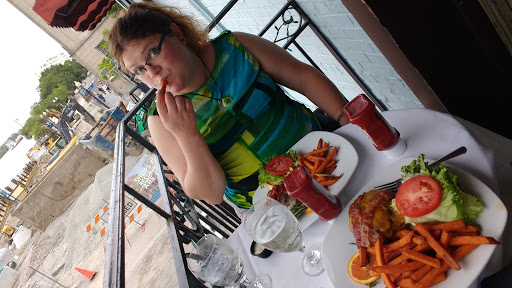 Eclectic Restaurant «Riverboat Landing», reviews and photos, 2 Market St, Wilmington, NC 28401, USA