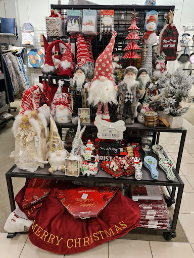 Shopping Mall «The Streets of Tanasbourne», reviews and photos, 19350 NW Emma Way, Hillsboro, OR 97124, USA