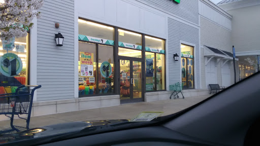 Dollar Store «Dollar Tree», reviews and photos, 221 Gloucester Crossing Rd, Gloucester, MA 01930, USA