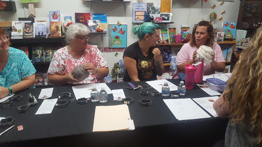 Book Store «Pipe & Thimble Bookstore», reviews and photos, 24830 Narbonne Ave, Lomita, CA 90717, USA