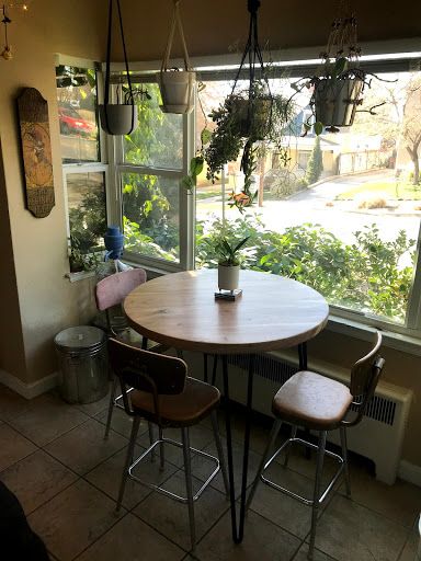 Rustic Furniture Store «Fantastic Mr. Finds Custom Reclaimed Industrial Furniture», reviews and photos, 1346 Fort Union Blvd, Cottonwood Heights, UT 84121, USA