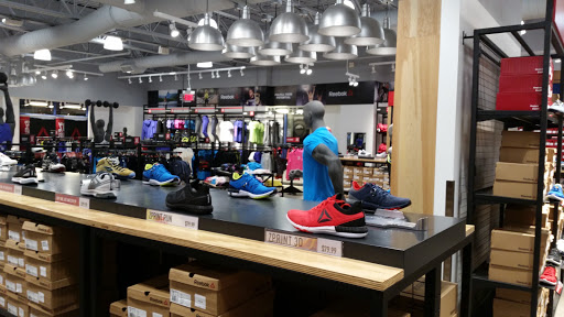 Shoe Store «Reebok Outlet», reviews and photos, 1 Outlet Blvd #500, Wrentham, MA 02093, USA