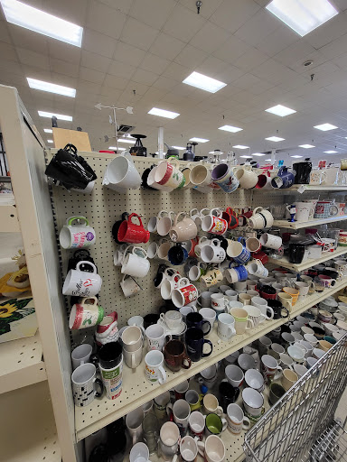 Thrift Store «Goodwill of North Georgia: Kennesaw Store and Donation Center», reviews and photos, 2500 Cobb Pkwy N, Kennesaw, GA 30152, USA