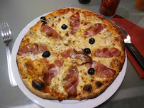 Plats et boissons du Pizzas à emporter Le Comptoir à Pizza à Issoire - n°4