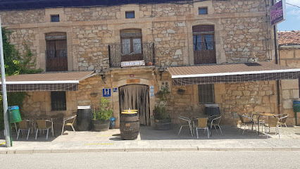 Hostal Restaurante la Moruga - C. Espolon, 22-24, 09640 Hortigüela, Burgos, Spain